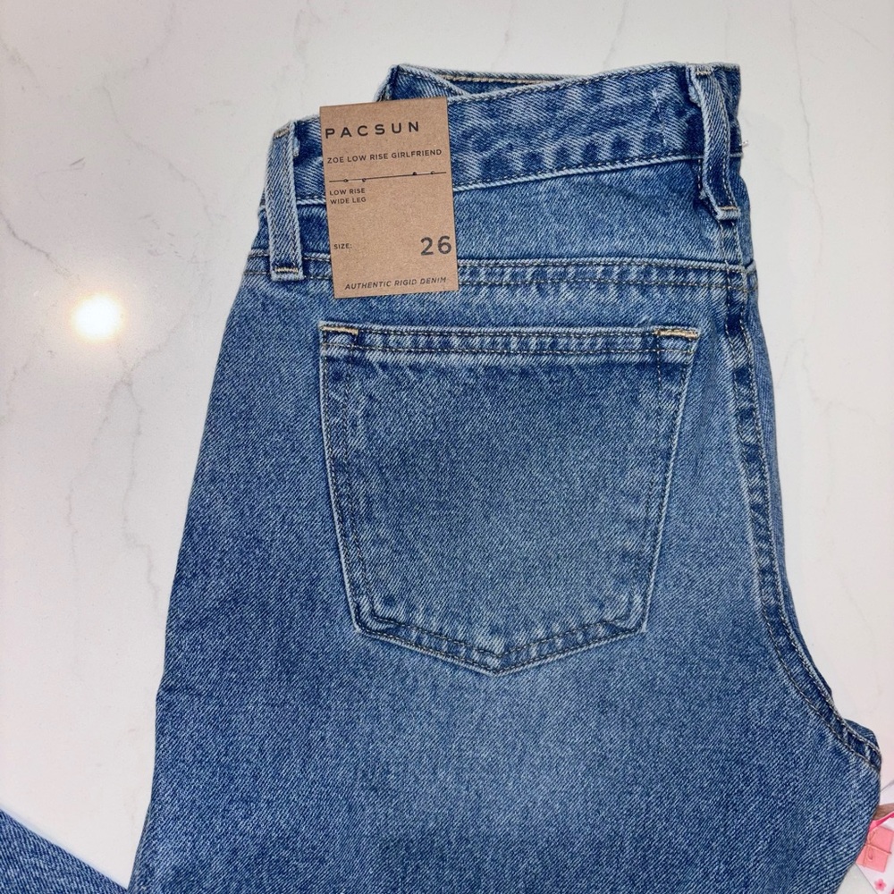 NWT PacSun Low Rise Wide Leg Girlfriend Jeans - Picture 3 of 3